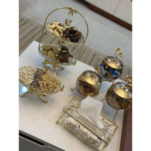 Ensemble de vaisselle en métal doré glamour avec bols en verre et bocaux hermétiques pour la décoration de table de fête, la maison, l'hôtel, la cuisine, accessoire de service alimentaire - Product Image 1