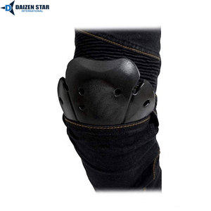 Pantalon de moto en cuir noir pour homme avec protections pour les genoux pour équipement de motard - Product Image 6