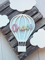 Cadre photo personnalisable Delarchi en forme de montgolfière, accessoires de décoration en bois pour chambre de bébé, fabrication artisanale avec gaufrage en typographie