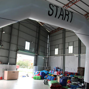 Arco Inflable Impermeable y Resistente de Color Blanco de Más de 3.6 m de Altura para Publicidad Exterior y Eventos Deportivos - Product Image 1
