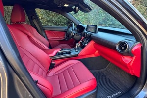 Lexus IS 500 Premium 2023 Usado en Buen Estado - Product Image 4