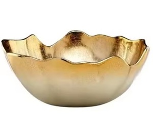 ชามเสิร์ฟสแตนเลสสีเงินหรูหราพร้อมฐานรูปดอกแมกโนเลียสีทอง ชามสลัดผลไม้โลหะสวยงามสำหรับตกแต่งบ้านและโรงแรม - Product Image 2