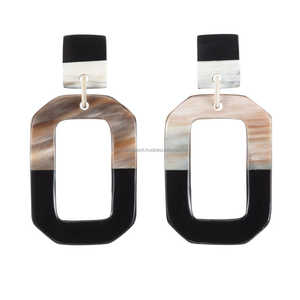 Nueva joyería de moda Prue Buffalo Horn Earring Tamaño personalizado Mejor diseño Nuevas llegadas Buffalo Horn Earring Classic Look FWE - Product Image 4