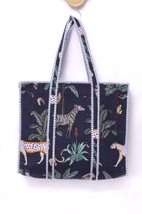 Bolso tote acolchado azul marino con estampado de jungla, hecho a mano, de algodón, con estampado de safari, bolso de hombro, bolso de compras con estampado de vida silvestre, bolso de viaje, bolso de playa - Product Image 5