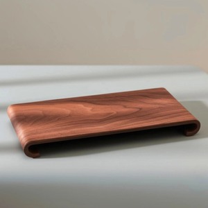Plateau décoratif en bois au design minimaliste rectangulaire, avec poignée artisanale, emballage individuel pour la décoration de la maison - Product Image 1