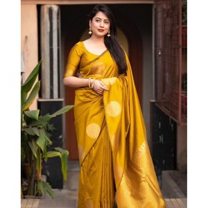 Sari traditionnel en soie de Banarasi avec broderie Zari dorée, comprenant un chemisier non cousu, jaune, longueur ras du sol, coupe classique, pour soirée - Product Image 1