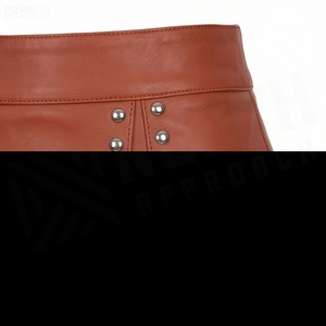 Jupe mini asymétrique en similicuir taille haute pour femme, design crayon à rivets, couleur unie, toutes saisons - Product Image 5