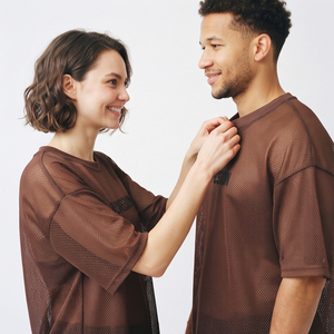 T-shirts en maille transparente 100% polyester, fabrication de vêtements streetwear, t-shirts transparents pour hommes et femmes, t-shirt en maille transparente élastique personnalisé - Product Image 3