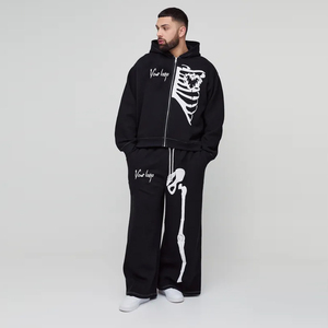 Ensemble de survêtement noir à capuche pour homme, coupe ample, imprimé squelette, sweat-shirt et pantalon avec poches latérales, idéal pour l'automne - Product Image 1