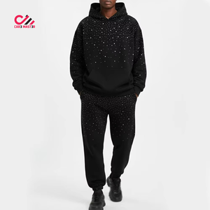 Conjunto deportivo de hombre con pedrería, estilo urbano, sudadera con capucha y pantalones, estilo casual, tela transpirable. - Product Image 1