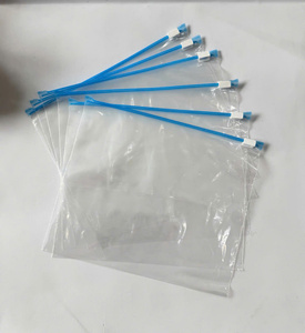 Las bolsas con cierre de LDPE ayudan a mantener los alimentos frescos, organizar los artículos de manera ordenada y proteger los productos del polvo, la humedad y las fugas en el día a día. - Product Image 3