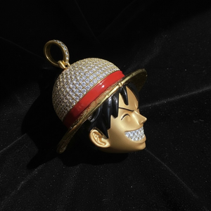 Colgante de moda chapado en oro y plata con diseño de rostro de anime, dije de moissanita para sombrero, joyería llamativa, accesorio de regalo unisex - Product Image 6