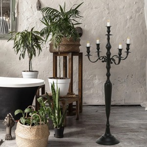 Candélabre en fer noir de luxe à cinq bras, finition mate, décoration d'intérieur, porte-bougie sur pied, design élégant au meilleur prix - Product Image 2
