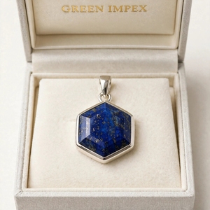Collier Pendentif Hexagonal en Lapis Lazuli Naturel en Gros, 20MM, Finition Laiton Argent Or Or Rose, Chaîne Câble Personnalisée avec Pierre Précieuse - Product Image 2