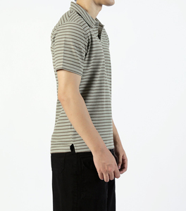 Polo personalizado para hombre, 100% algodón, con logo impreso en DTG, media cremallera, color sólido, corte holgado. - Product Image 1