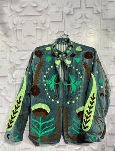 Blazer de Terciopelo con Cuello Alto y Bordado Floral a Mano, Manga Larga, Estilo Prairie Chic para Mujer, Chaqueta de Otoño, Proveedor B2B - Product Image 2