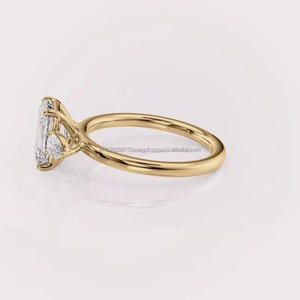 Anillo de compromiso de moissanita más vendido para mujer, con diseño de lujo y artesanía fina, disponible para la venta - Product Image 4
