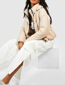 Blouson matelassé court pour homme, très demandé pour l'hiver, entièrement personnalisable, broderie et impression sur coton - Product Image 2