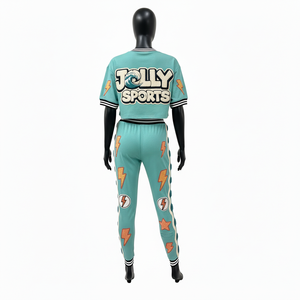 เสื้อยืดและเลกกิ้งผู้หญิง พรีเมียม 180 GSM ผ้าฝ้ายผสมโพลีเอสเตอร์และสแปนเด็กซ์ สีเขียวมิ้นท์ แต่งแถบปักด้านข้าง พร้อมปักโลโก้ตามสั่ง ชุดเซ็ตสำหรับผู้หญิง - Product Image 2