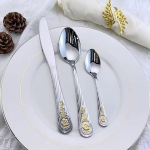 Ensemble de couverts en métal personnalisables en gros avec poignées design, comprenant des cuillères, des fourchettes, des couteaux et des cuillères à café - Product Image 5