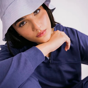 Conjunto Deportivo Informal para Mujer en Gris Oscuro, Sudadera de Algodón Suave y Pantalones Jogger, Conjunto de Dos Piezas, Atuendo de Moda para Invierno - Product Image 4