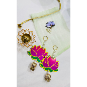 Décoration murale Lotus rose avec pot en organza et ensemble de lampes Diya en cristal |   Décoration du festival indien Diwali |   Cadeaux de retour de mariage - Product Image 1