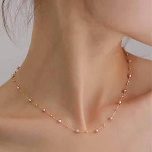 สร้อยคอมุกน้ำจืดธรรมชาติขนาด 3-4 มม. แสงเงาสวยงาม เม็ดเล็กทรงข้าว พร้อมสายคล้องคอสำหรับเด็ก - Product Image 4