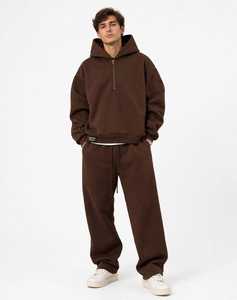 Ensemble décontracté streetwear pour homme, sweat à capuche zippé 2-en-1 et pantalon de survêtement en molleton polyester/coton marron, coupe ample - Product Image 1