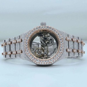 Montre de luxe personnalisée en or rose avec cadran intelligent unique pour homme, entièrement pavée de diamants et de moissanite, en argent. - Product Image 2
