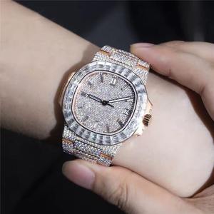 Montre Hip Hop en Moissanite Personnalisée, Luxe, Sertie de Pierres, Vente en Gros - Product Image 3