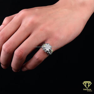 Bague en argent sterling 925 de qualité supérieure avec diamant moissanite taille coussin et accents de pierres décoratives pour les acheteurs en gros - Product Image 4