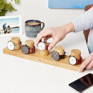 Estuche Organizador de Madera Hecho a Mano para 5 Relojes con Función para Colgar - Ecológico y Duradero - Product Image 2