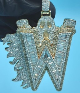 Collar con Colgante Letra W Fantasma de Plata de Ley 925 con Diamantes Moissanita VVS, Estilo Hip Hop, Joyería - Product Image 1