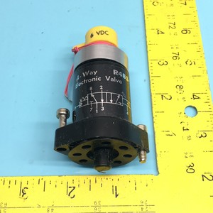 CLIPPARD 50-106203A13 Électrovanne, 4 voies, 159033 - Équipements et pièces semi-conductrices d'occasion fiables à l'échelle mondiale chez - Product Image 3