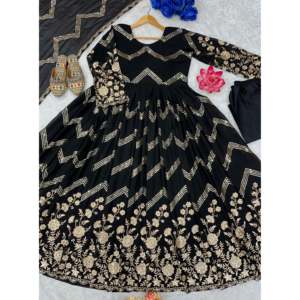 Hermoso Vestido Anarkali con Pantalón y Dupatta para Fiestas, Ropa India y Pakistaní - Product Image 1