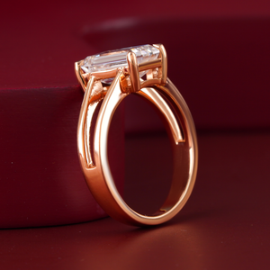 Anillo Solitario de Diamante Corte Esmeralda Cultivado en Laboratorio, Oro Rosa de 14K, 3.01 CT, Anillo de Compromiso - Product Image 2