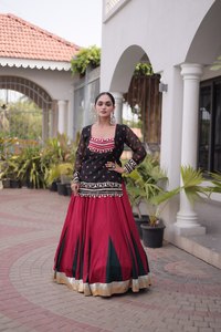 Lehenga Choli Especial para Navratri, Alta Demanda, con 2 Hermosos Colores, Lehenga Choli Nupcial a Precio de Mayoreo - Product Image 4