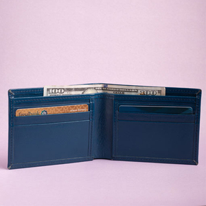 Cartera de Cuero Genuino Personalizada, Unisex, Bifold, para Tarjetas de Crédito, Cierre Abierto, Corta, de la Mejor Calidad, Delgada, Ligera, Frontal - Product Image 2