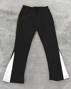 Pantalones Deportivos para Hombre, Estilo Casual Urbano, Modernos, con Estampado Cruzado, Ligeramente Acampanados, Diseño en Bloques de Color Blanco y Negro - Product Image 6