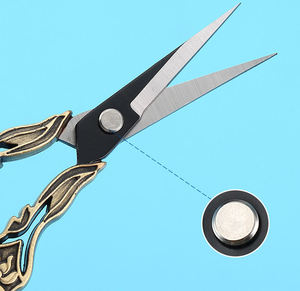 Ciseaux à tissu multi-usages industriels faits à la main en acier inoxydable pour la couture et la broderie - Product Image 2