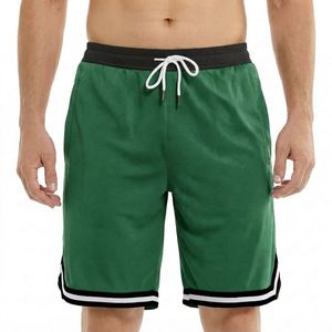 Pantalones cortos de baloncesto de malla negra lisa personalizados para hombre, pantalones cortos de baloncesto de poliéster de secado rápido al por mayor con bolsillos - Product Image 3