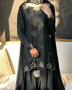 Salwar Kameez Negro Bordado de Manga Larga, Estilo Islámico Moderno, para Fiesta o Boda, con Diseño de Hojas Transparentes y Hijab - Product Image 3