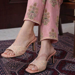 Venta al por Mayor de Sandalias de Tacón para Mujer, de Primera Calidad, Estilo Único, Duraderas, en Oferta - Product Image 3