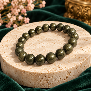 กำไลข้อมือหินไพไรต์ธรรมชาติร้อยลูกปัดทรงกลม สำหรับผู้ชายและผู้หญิง ของขวัญแต่งงานจากมณฑลมหาราษฏระ - Product Image 5