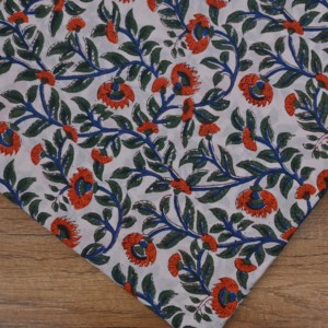 Tissu tissé léger en coton 100% premium, imprimé à la main avec un motif de fleurs orange, résistant aux taches, pour vêtements et confection de robes - Product Image 3