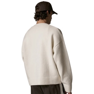Cardigan en tricot neutre pour homme avec broderie, col en V boutonné, doux, tricot d'hiver, haut décontracté et tendance - Product Image 5
