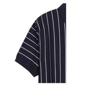 เสื้อโปโลผู้ชายแขนสั้นลายทางสีขาวกรมท่าสไตล์ลำลองมีโลโก้ที่แขนซ้าย - Product Image 4