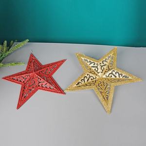 Décorations de Noël étoiles rouges et dorées, artisanat textile, ornements de style traditionnel - Product Image 2