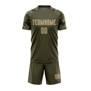 เสื้อฟุตบอลชายลายสก็อตแบบซับลิเมชั่น คอวี แขนสั้น แห้งเร็ว ผลิตจากโพลีเอสเตอร์ สกรีนชื่อและหมายเลขได้ตามต้องการ โลโก้ด้านหน้า เหมาะสำหรับเล่นกีฬาทุกประเภทในฤดูร้อน - Product Image 3