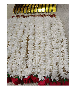 Fleur de jasmin artificielle traditionnelle Gajra pour femmes, accessoires de coiffure pour chignon de mariée et décoration de cheveux pour les fêtes - Product Image 1